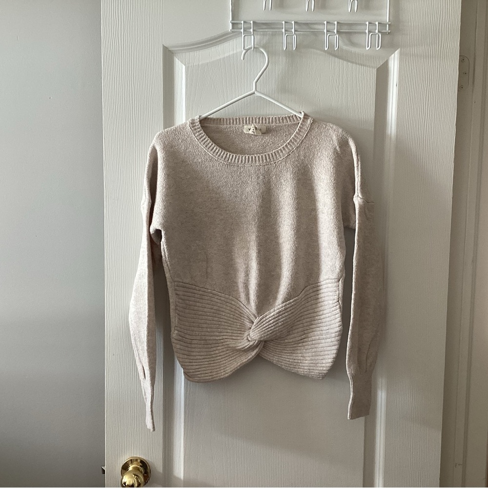 Yes Lola Cream Twist-Front Sweater. Size medium.   B6